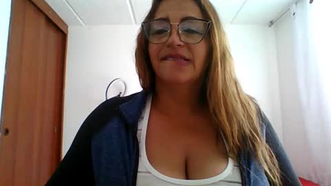 Snapshot of rossanalionheart chatting on March 2, 3:05 pm Rossana  online show from March 2, 3:05 pm