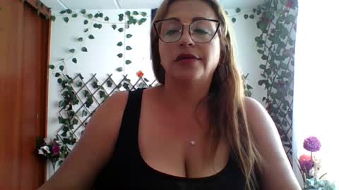 Rossana  online show from December 1, 7:01 pm