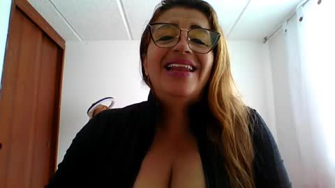 Snapshot of rossanalionheart chatting on February 16, 3:16 pm Rossana  online show from February 16, 3:16 pm