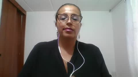 Snapshot of rossanalionheart chatting on February 10, 10:40 pm Rossana  online show from February 10, 10:40 pm