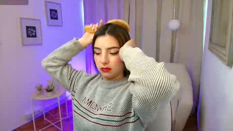 Snapshot of rousee_v chatting on September 30, 1:21 pm Rousee online show from September 30, 1:21 pm