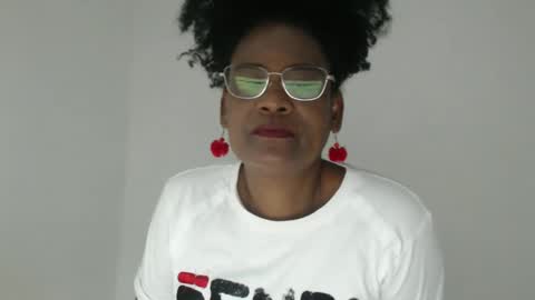 luxa online show from November 1, 1:54 pm