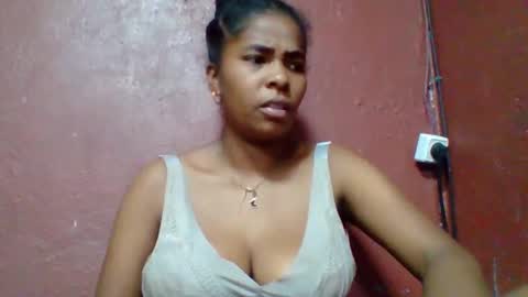 rovaelyah online show from March 21, 8:19 am