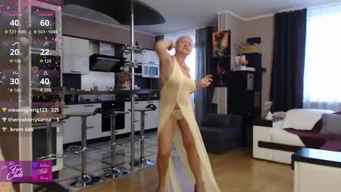 Roxana online show from February 14, 2:42 pm