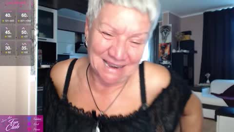 Snapshot of roxana_brooks chatting on September 25, 3:08 pm Roxana online show from September 25, 3:08 pm