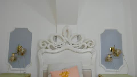 Snapshot of roxana_scott1 chatting on October 3, 4:21 am roxana_scott1 online show from October 3, 4:21 am