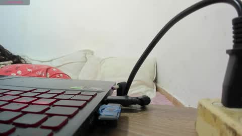 Snapshot of roxanamariahills_ chatting on October 20, 5:23 am Rosita online show from October 20, 5:23 am