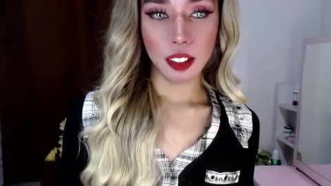 roxane_holmes online show from January 16, 1:14 pm