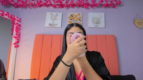 Juliana 3 online show from May 21, 12:11 pm