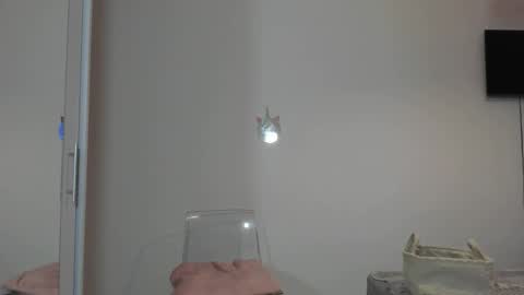 roxanne online show from March 28, 7:48 pm