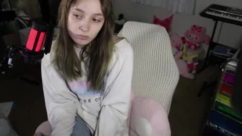 roxie online show from April 15, 11:49 pm