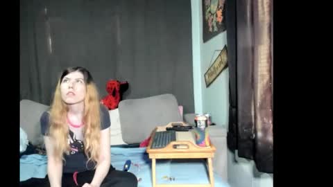 roxihazeleyes online show from March 23, 8:14 pm