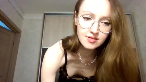 Roxxy Wharton online show from March 6, 8:35 am