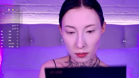 roxanne online show from May 4, 3:46 am