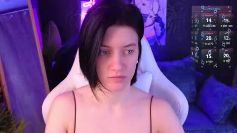 roxy_riot_ online show from February 28, 2:15 am