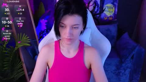 roxy_riot_ online show from October 28, 1:28 am