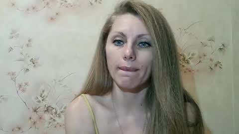 roxyfox18x01 online show from January 31, 9:01 pm