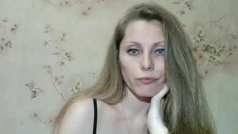 roxyfox18x01 online show from March 30, 7:58 pm