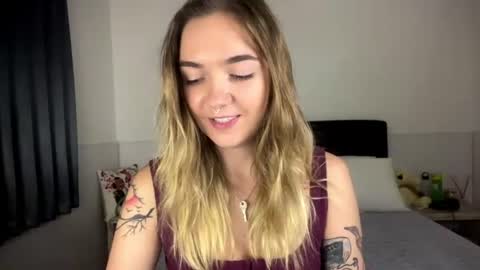 Roxy online show from July 16, 3:37 pm