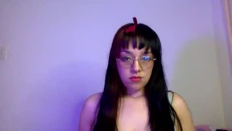 rrush_velvet online show from May 25, 11:22 pm