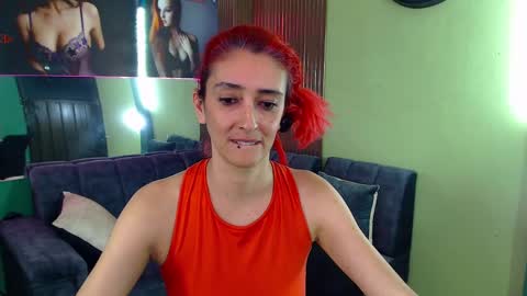 ruby_your_milf online show from March 12, 3:02 am