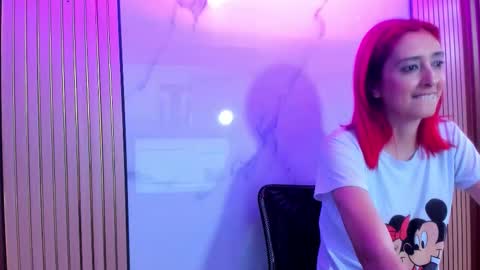 ruby_your_milf online show from February 25, 9:40 pm