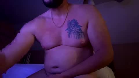 ruggedcharm777 online show from November 7, 5:21 am