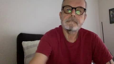 Jimi online show from November 17, 8:28 am