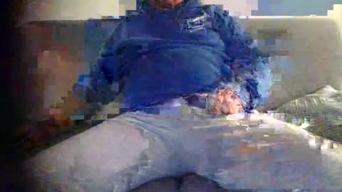 runner_1978 online show from June 15, 8:34 pm