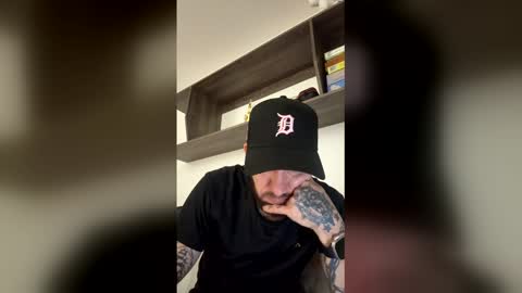 russo_fox online show from May 13, 1:59 am