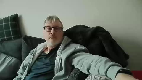 Snapshot of rusty69x chatting on December 29, 9:28 am rusty69x online show from December 29, 9:28 am