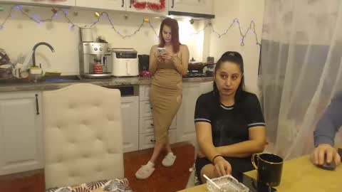 Snapshot of ruxandradanny chatting on January 27, 3:50 pm ruxandradanny online show from January 27, 3:50 pm