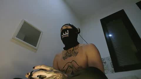 ryan_blake1 online show from March 12, 5:27 pm