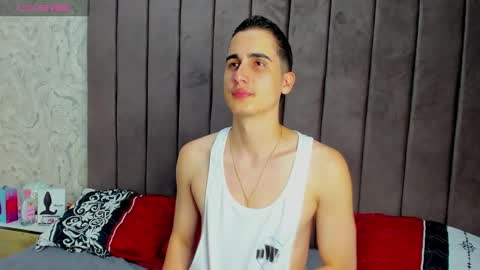 Ryan Levi online show from January 22, 8:28 pm