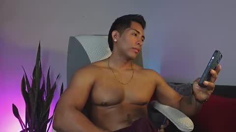 ryanboy30 online show from June 30, 12:37 pm