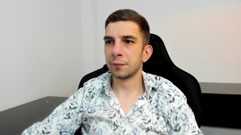 Andrew C. online show from August 1, 8:54 pm