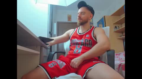 Ryanstone  online show from December 5, 8:13 am