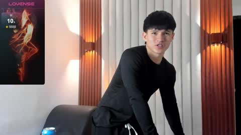 Ryo Kush online show from February 12, 4:05 am