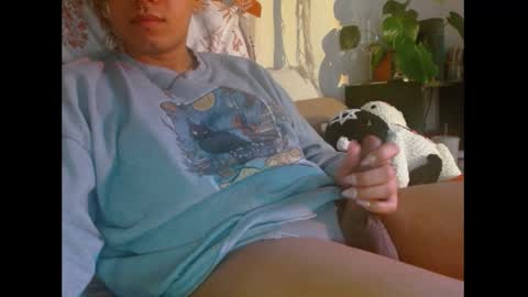 Emryss online show from December 14, 9:13 pm