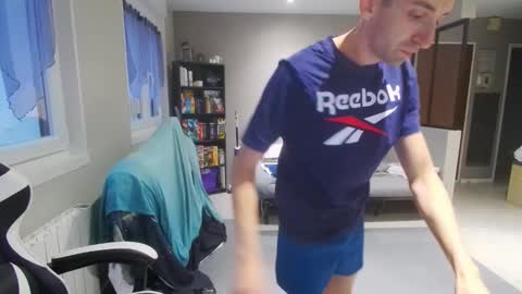 Snapshot of ryukukamifr chatting on September 24, 5:19 pm Ryuk FR online show from September 24, 5:19 pm