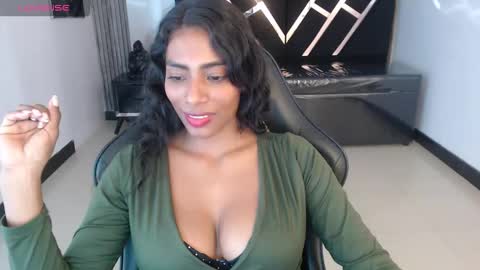 saara_ch1 online show from March 29, 7:37 pm