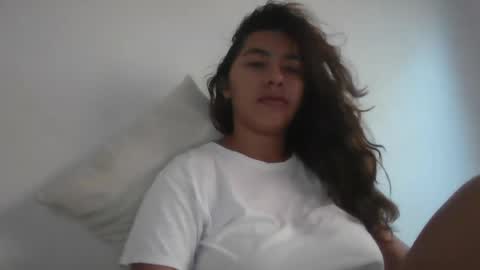 Snapshot of saavaghechick chatting on February 17, 9:32 pm Jeane online show from February 17, 9:32 pm