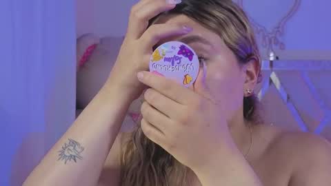 saaya_tay online show from March 30, 8:47 am