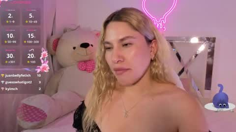 saaya_tay online show from June 7, 7:13 am