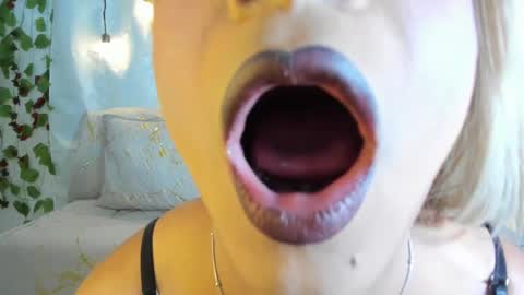 sabrina online show from September 9, 10:54 pm