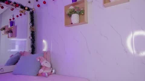 mariana  online show from November 30, 6:53 am