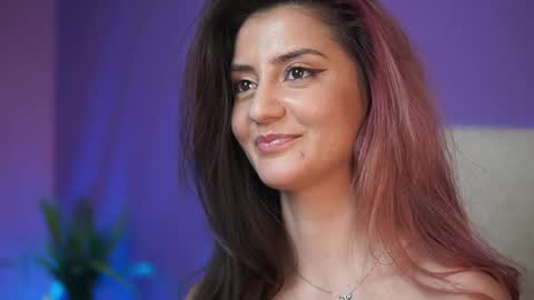  Sabrina  online show from April 9, 6:19 am