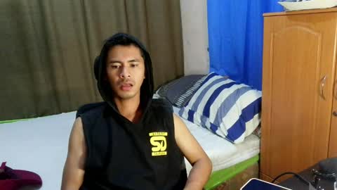 Sachu01 online show from May 11, 5:43 pm