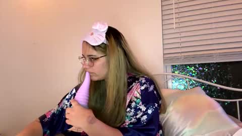 sweet angel baby  online show from September 29, 12:31 am