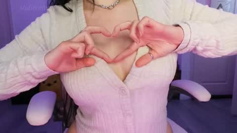 Sadie Renee  online show from October 16, 5:40 am